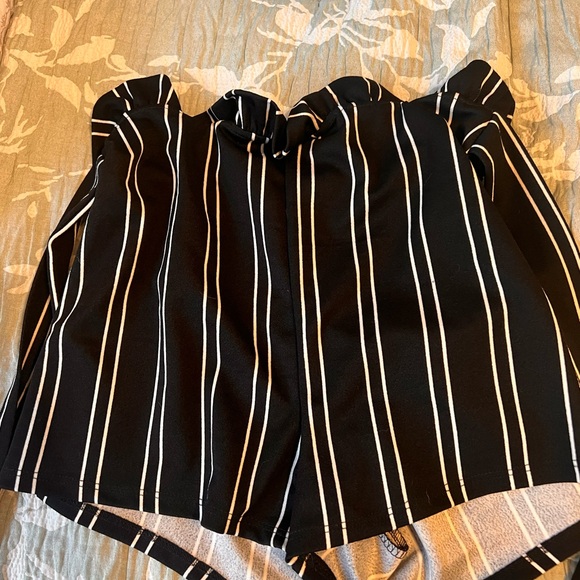 Windsor Striped Shorts - Picture 2 of 3